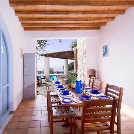 Medluxe Houlakia Villa